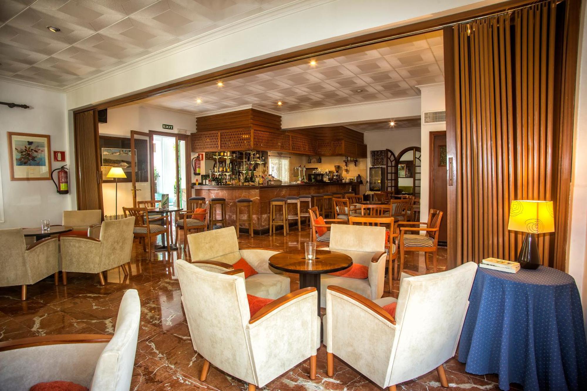Hotel Martorell By Mhr コロニア・サン・ジョルディ エクステリア 写真