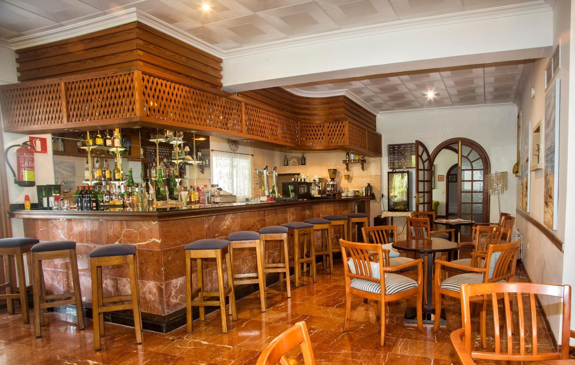 Hotel Martorell By Mhr コロニア・サン・ジョルディ エクステリア 写真